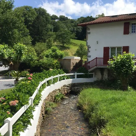 Lägenhet Location Eyheraldia - Votre T3 Au Coeur Du Pays Basque Hasparren